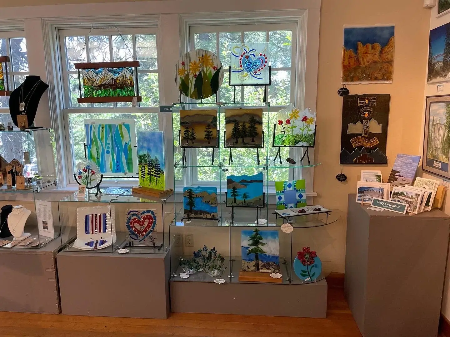 Gallery view of glass art by Toni Rockwell